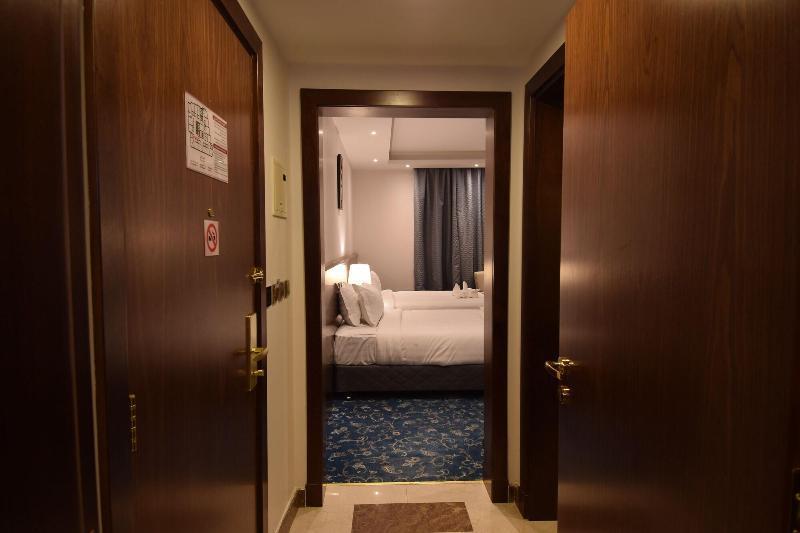 Hotel Zaha 3*